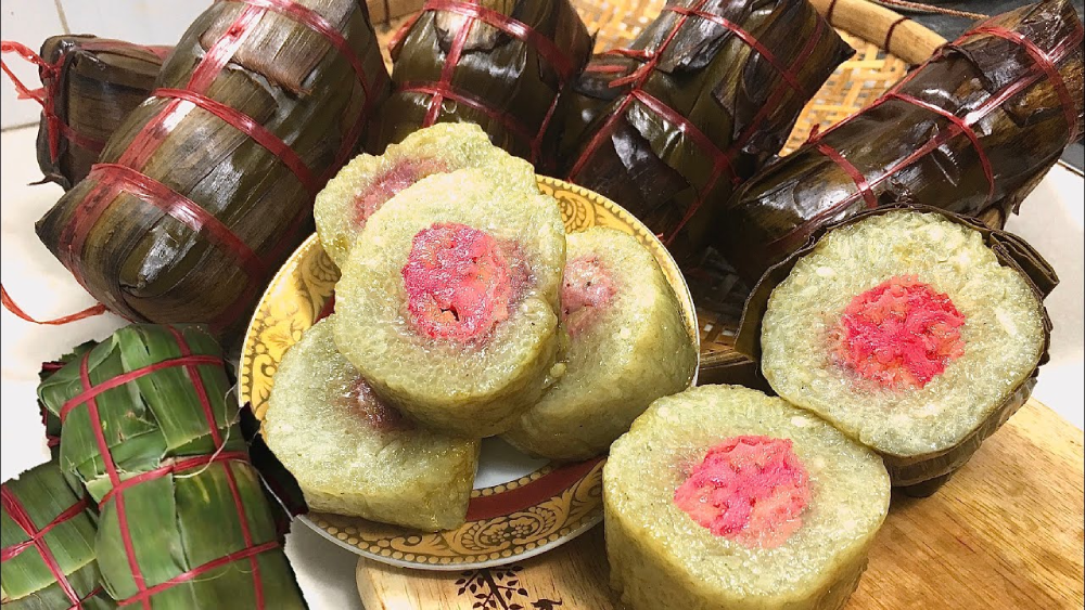 Bánh tét nhân chuối