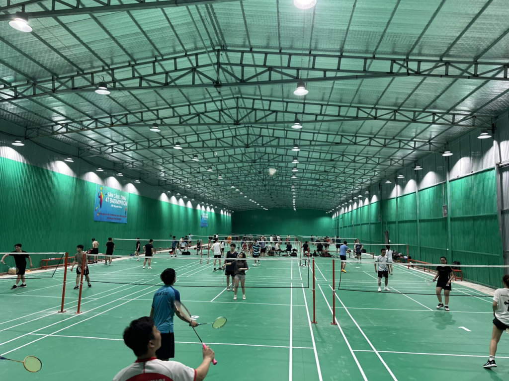 Sân cầu lông 4T Badminton