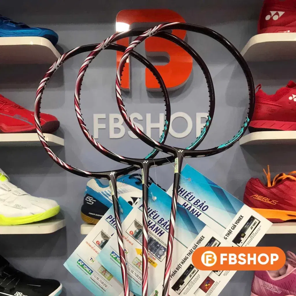 Thông số kỹ thuật của vợt cầu lông Yonex Astrox 100ZZ